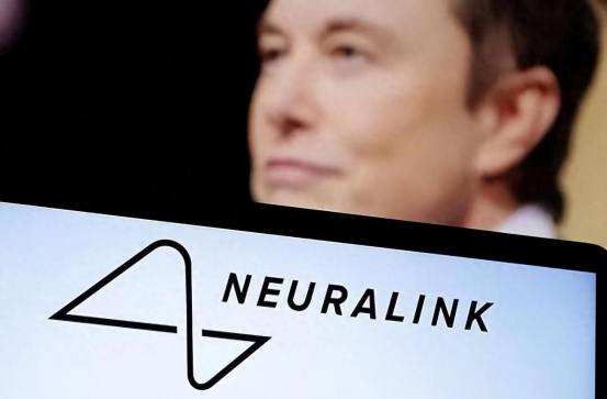 脑机接口手机操控成真？马斯克透露Neuralink消费级产品路线图